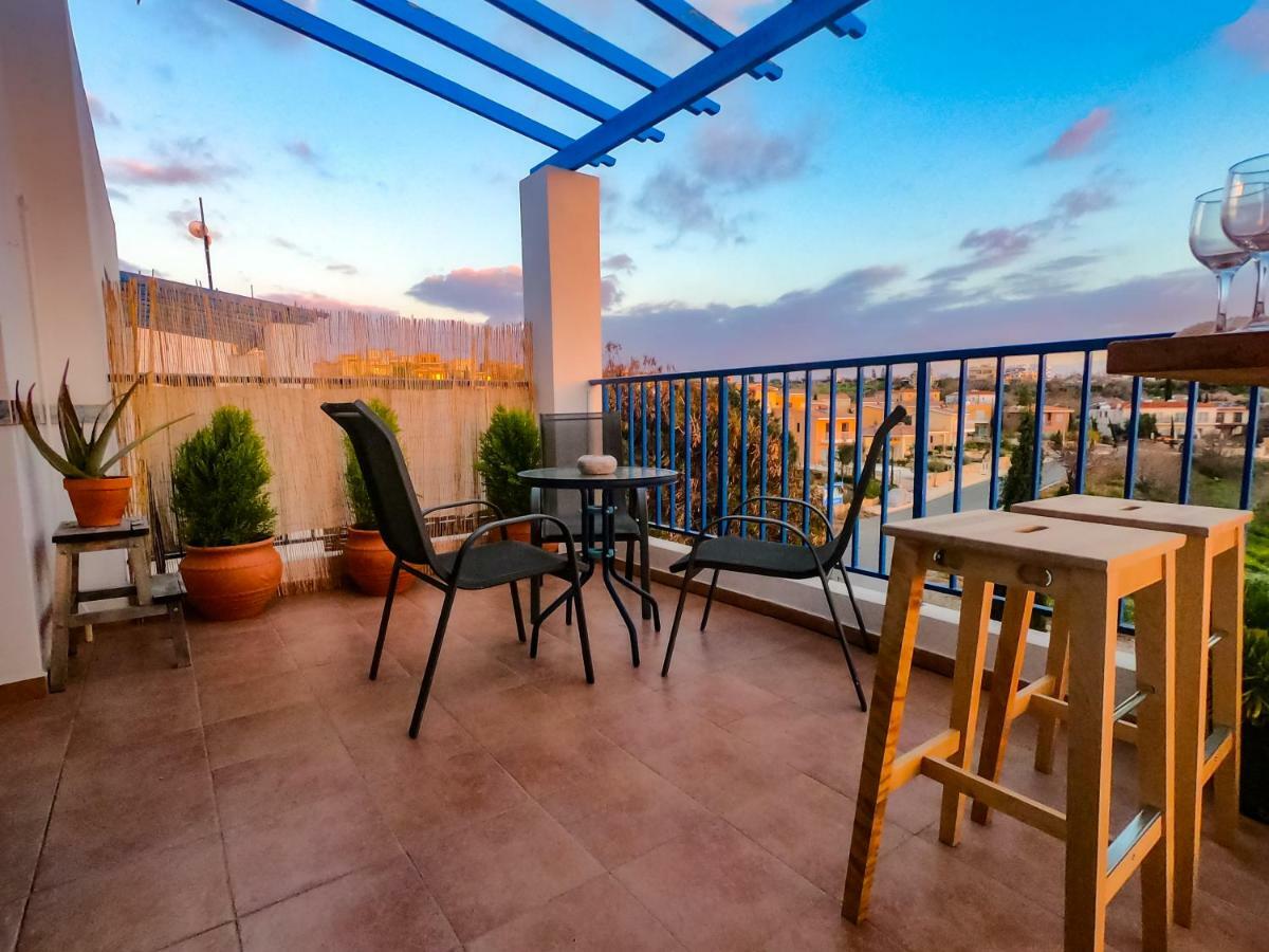 Ron’s Pergola Apartment Paphos Exterior foto