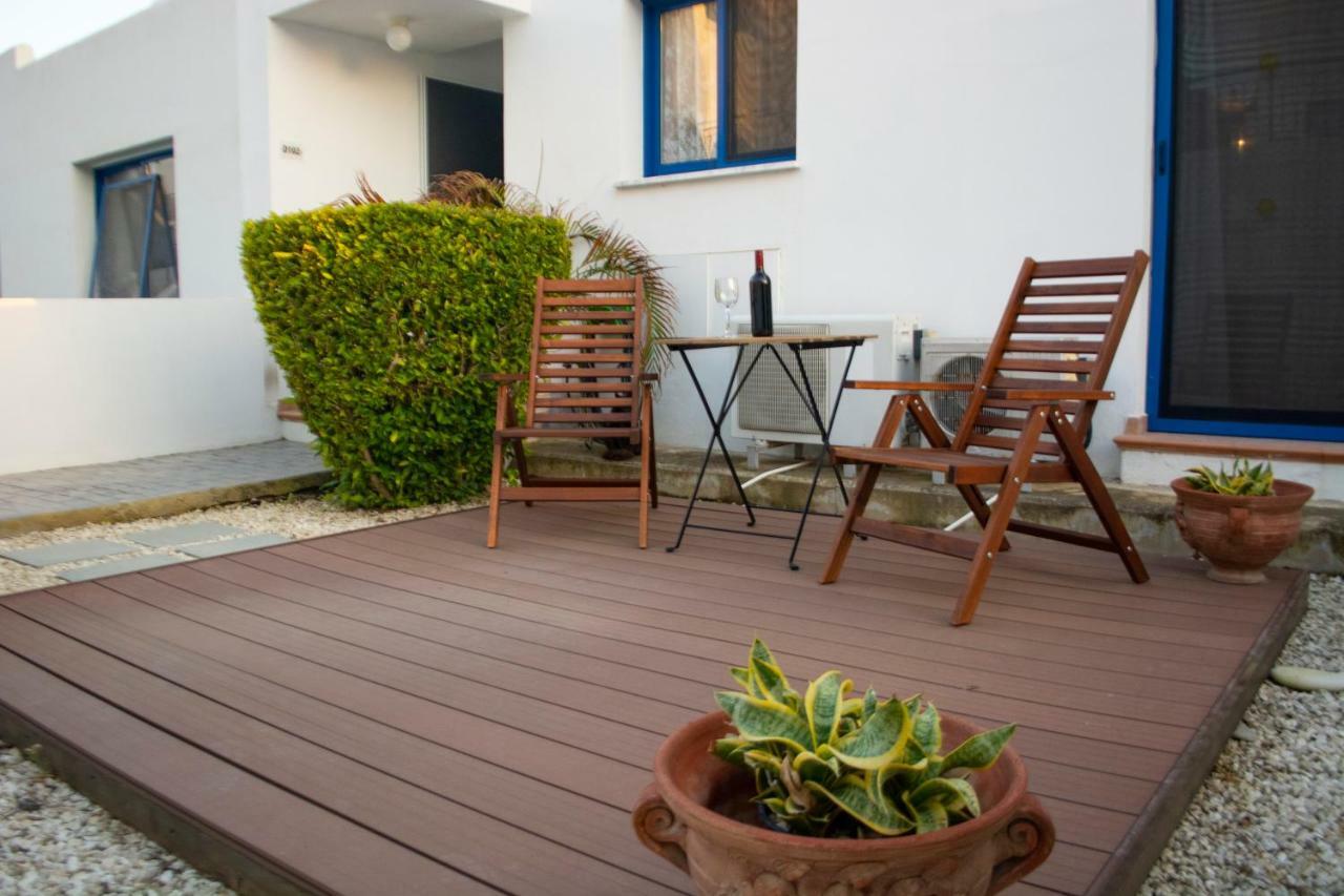 Ron’s Pergola Apartment Paphos Exterior foto